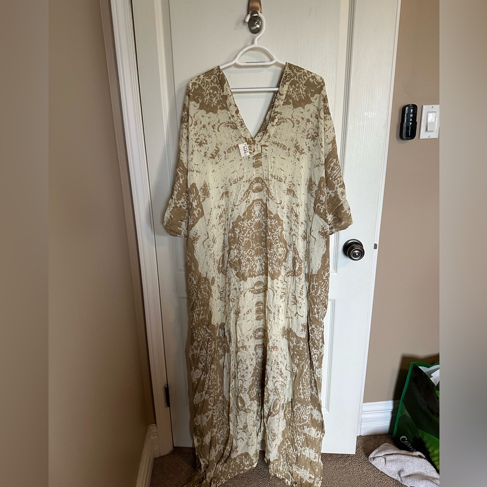 Tan and Cream Maxi Dress with Dolman Sleeves and V-Neck